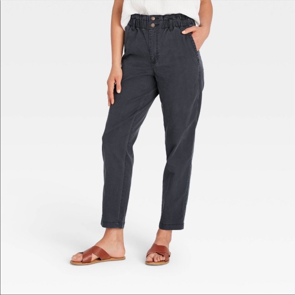 Women’s High-Rise Tapered Pants - Universal Thread